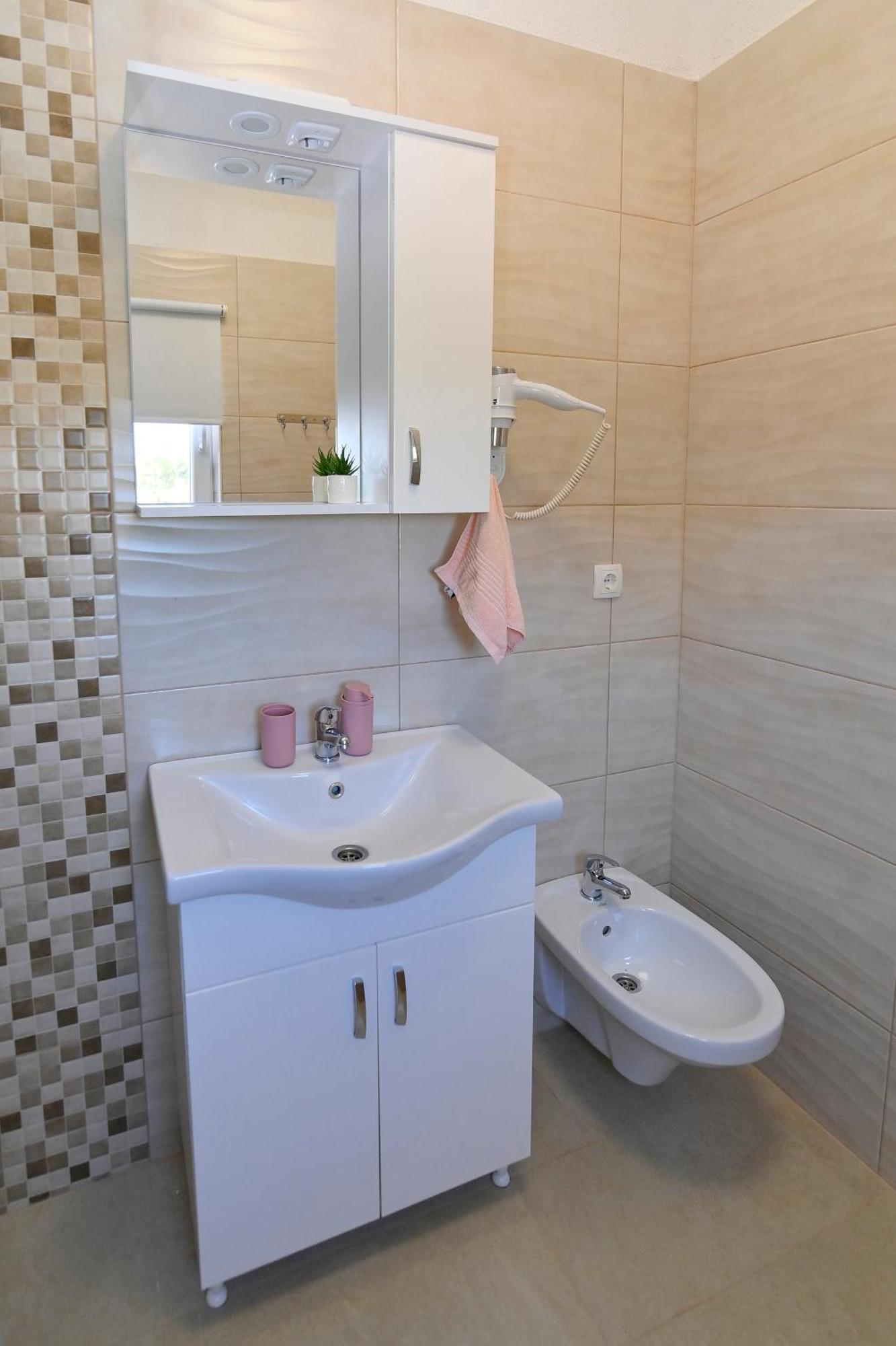 Vacation House Ulika Gabonjin Ngoại thất bức ảnh