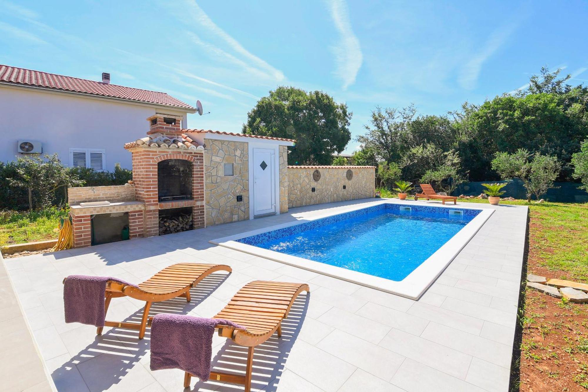 Vacation House Ulika Gabonjin Ngoại thất bức ảnh