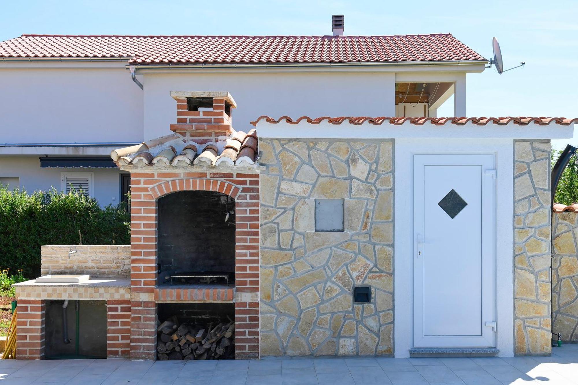 Vacation House Ulika Gabonjin Ngoại thất bức ảnh
